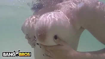 BANGBROS – Curvy Black Babe Julie Kay Frees Her Big Tits During Bike Ride