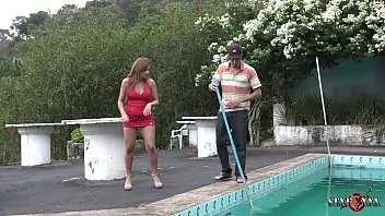 O Marido corno foi viajar e a novinha fodeu com o empregado – Big Bambu – Bibi Tsunami