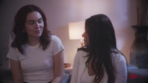 Alison Rey e Freya Parker compartilham Sadie Summers