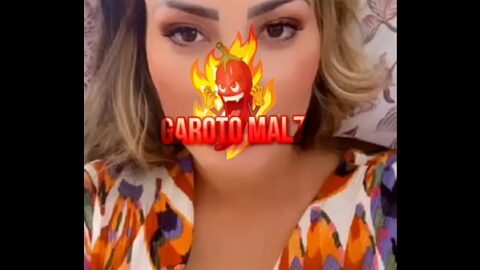 Andressa Urach mostra a buceta grande