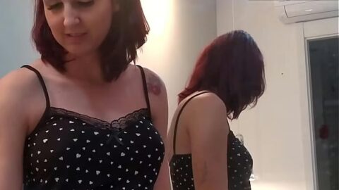 Corno vê esposa com negro dotado
